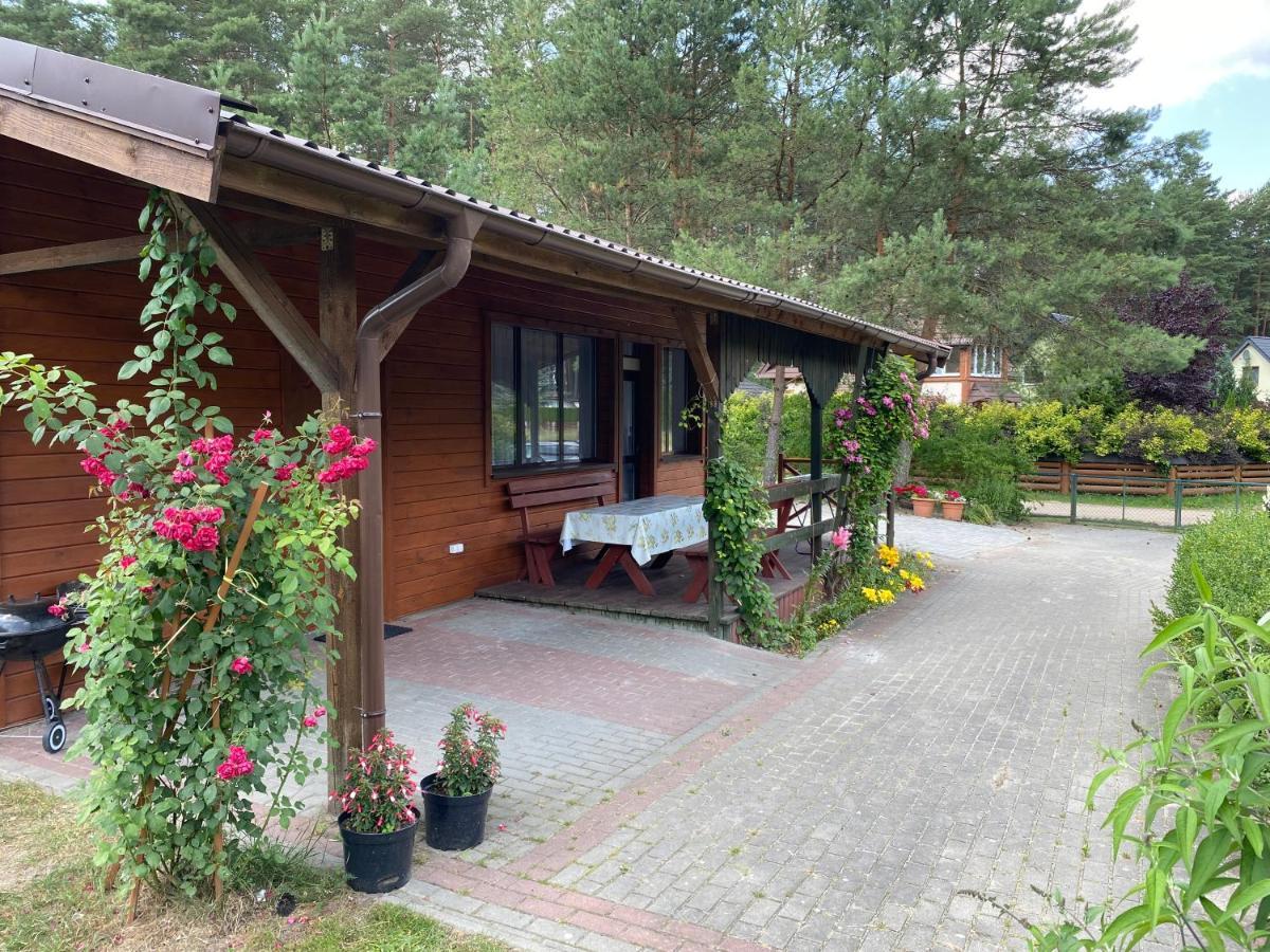 Domek Letniskowy Nad Jeziorem Wiejskim Lakie 외부 사진