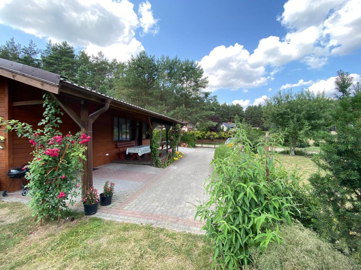 Domek Letniskowy Nad Jeziorem Wiejskim Lakie 외부 사진